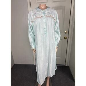 Vintage Barbizon Nightgown Small petite Satin Floral NOS Embroidered Lace H12